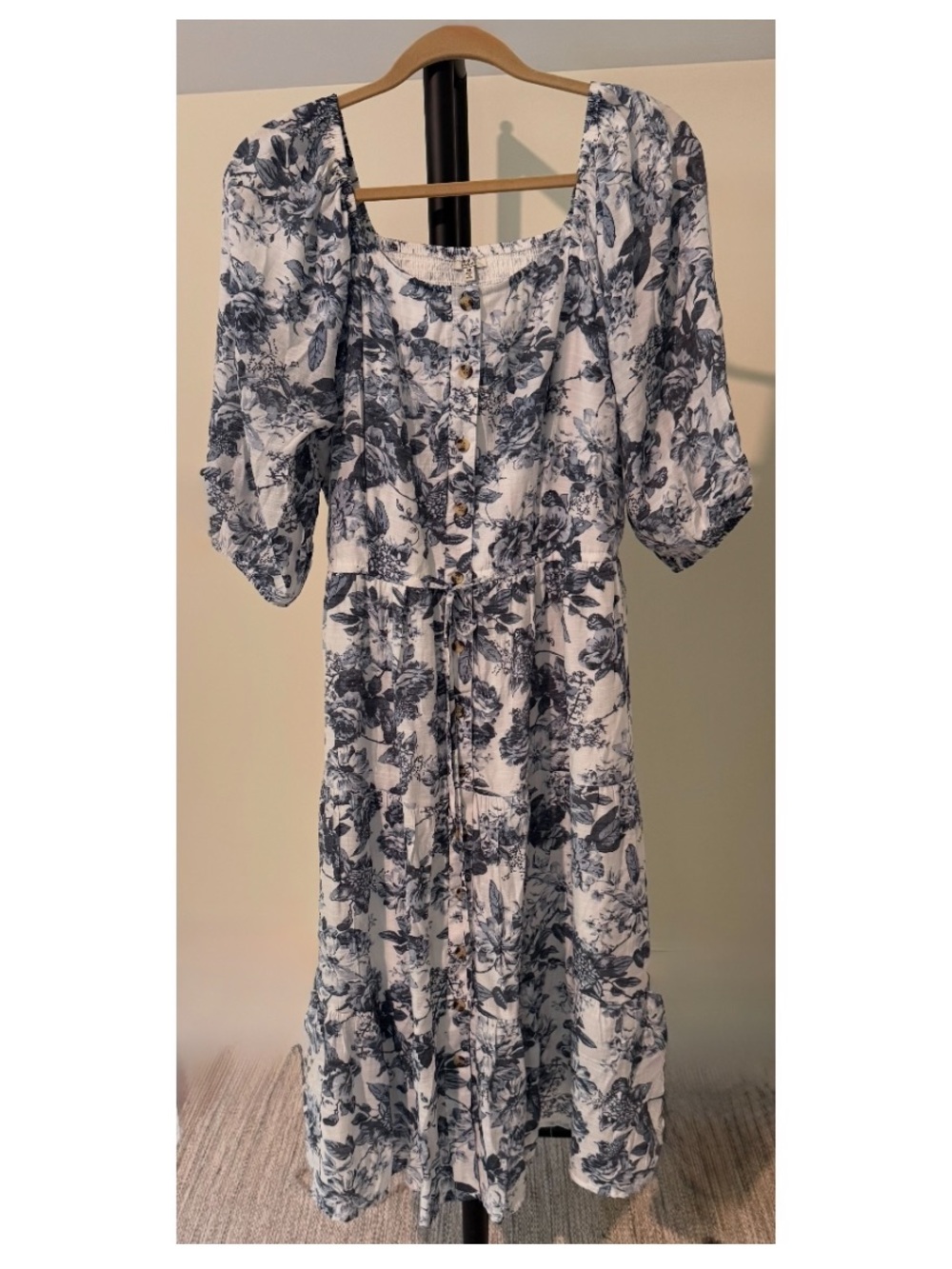 Mph collection nwt size 1x Women's Dress with Navy Floral Print and Tie Waist
